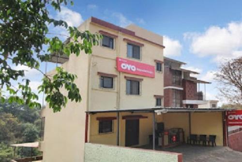 Hotel Nandanvan By Royal Stay Lonavala Exteriör bild